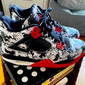Air Jordan 4 retro Tattoo. Size 6.5Y. Like new!! Worn twice.